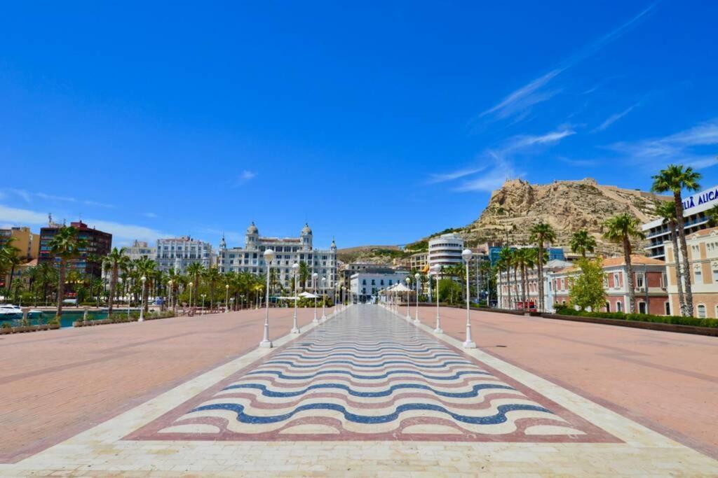 Penthouse In Old City Center By Nras Apartment Alicante Luaran gambar